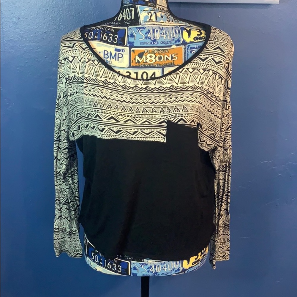 Empyre Top size Small